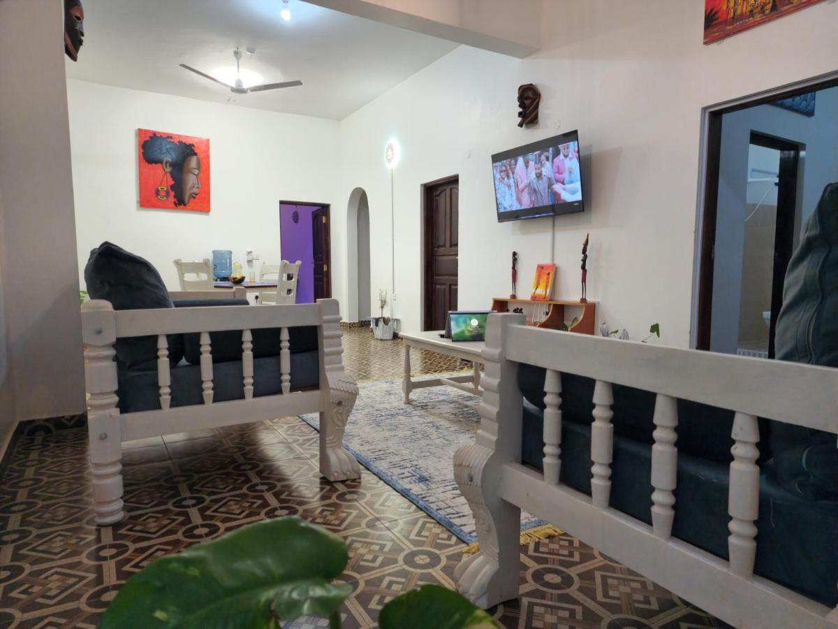 Ocean Breeze Homes Watamu 3 Bedroom Free Wi-Fi And Parking Exterior foto